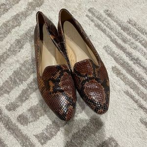 Dress shoes